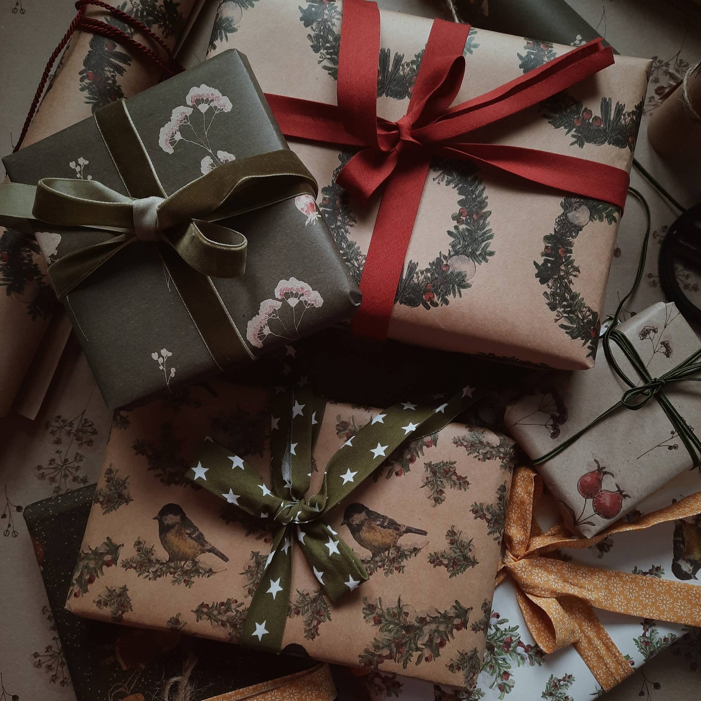 Christmas Wreath Wrapping Paper