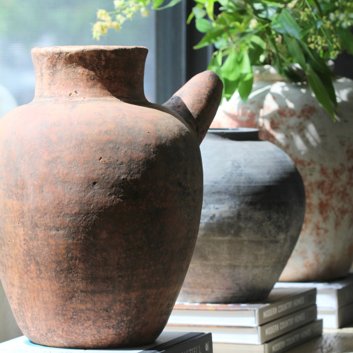 Spouted Croix Pot