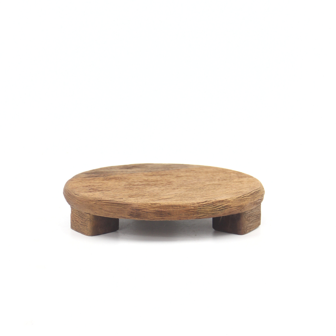 Round Wood Carved Pedestal