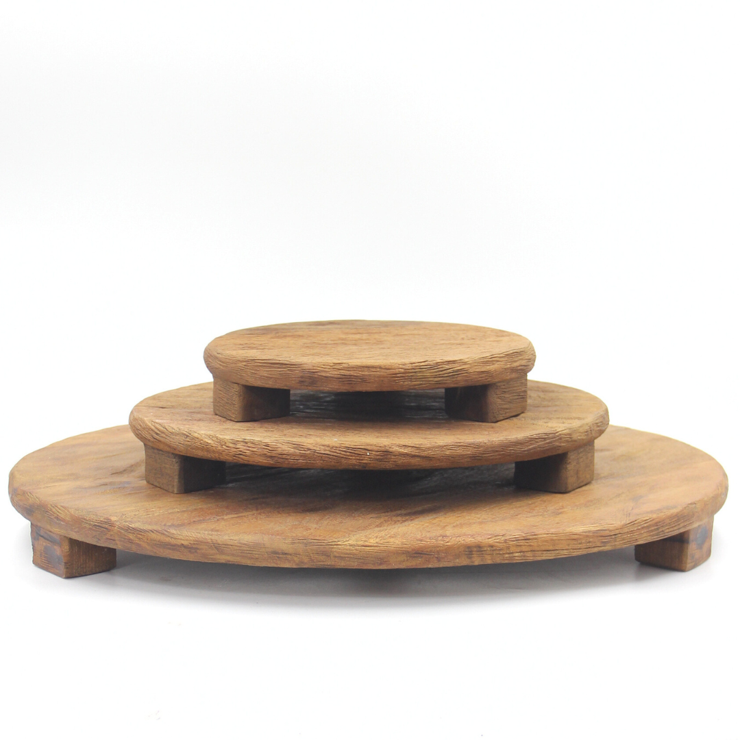 Round Wood Carved Pedestal