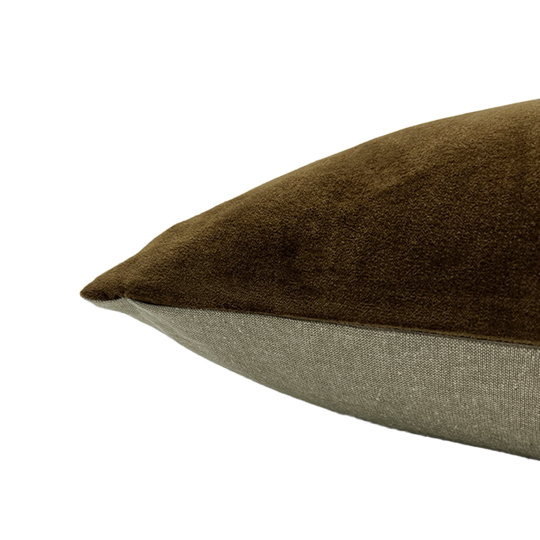 Classic Velvet Cushion 40x60 | Chocolate