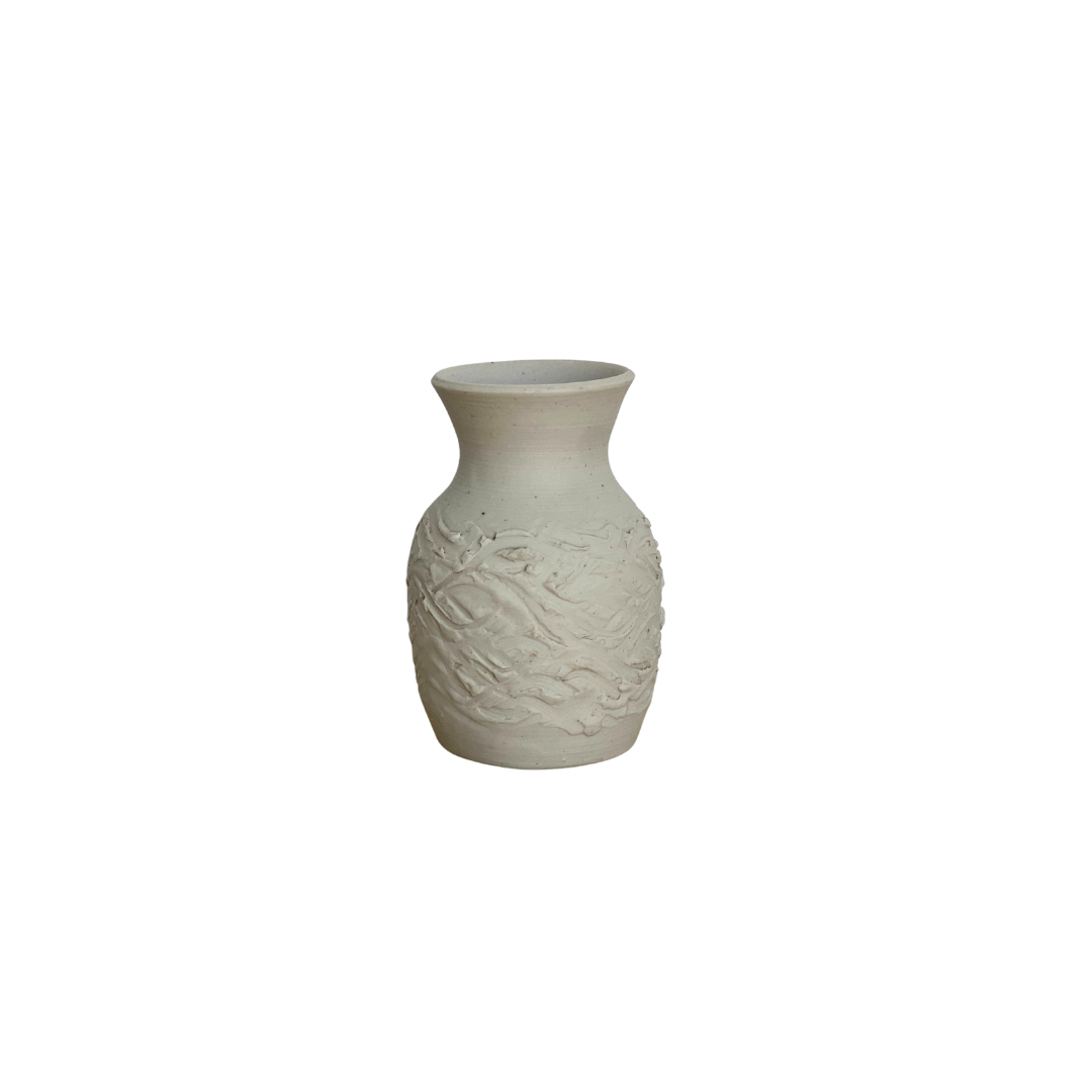 Lucy Mallard White Bud Vase – Wovenwood Interiors