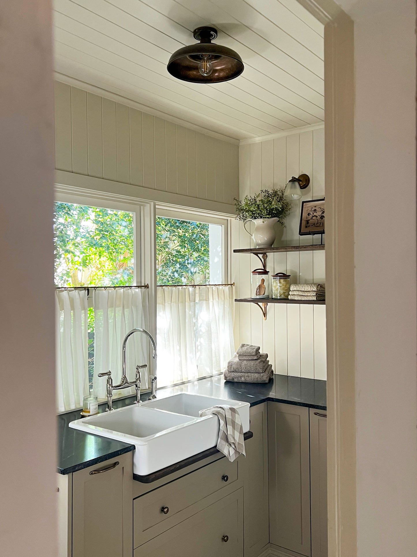 Telal Ceiling Light