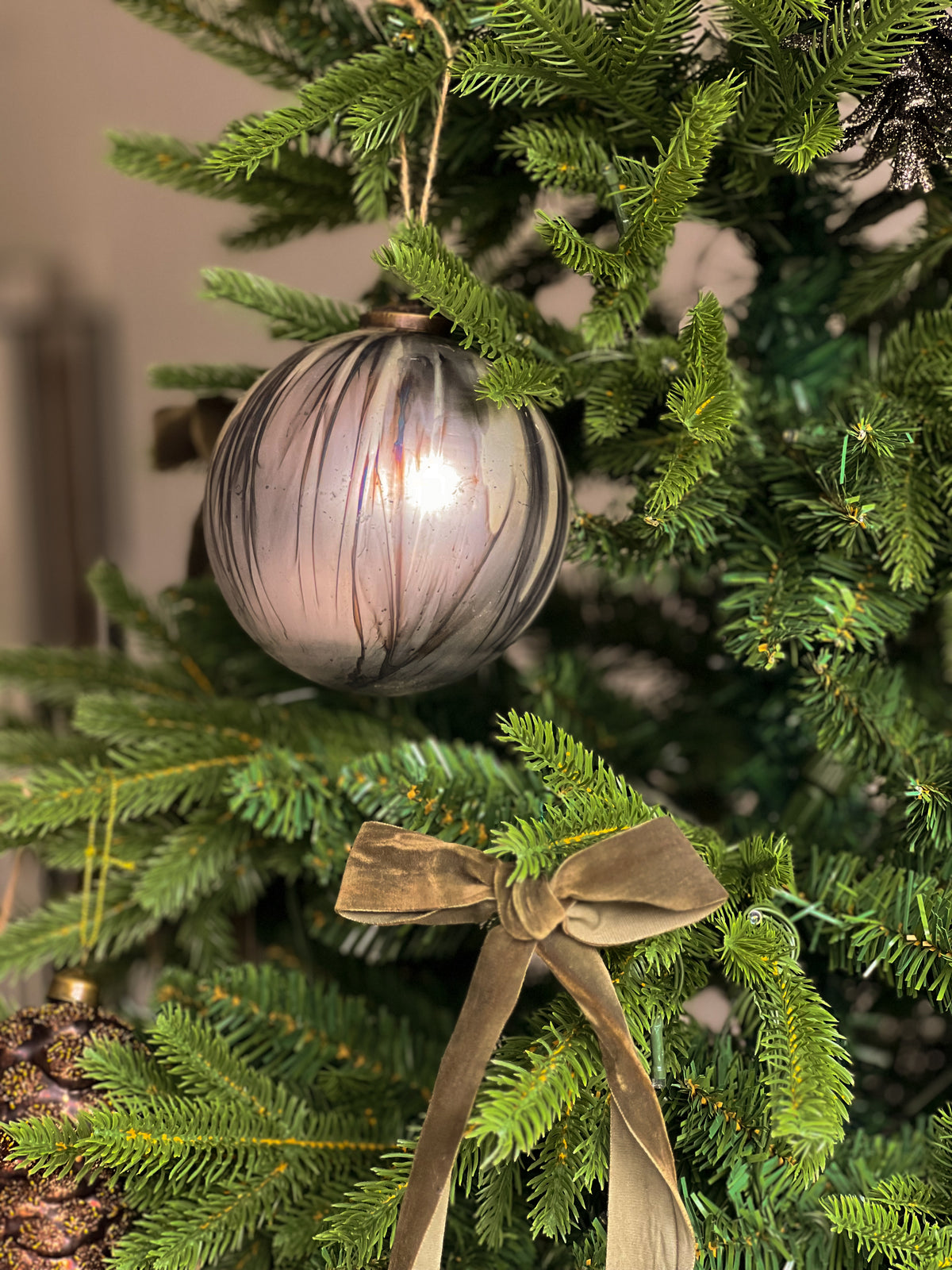 Marbled Glass Bauble - 13cm